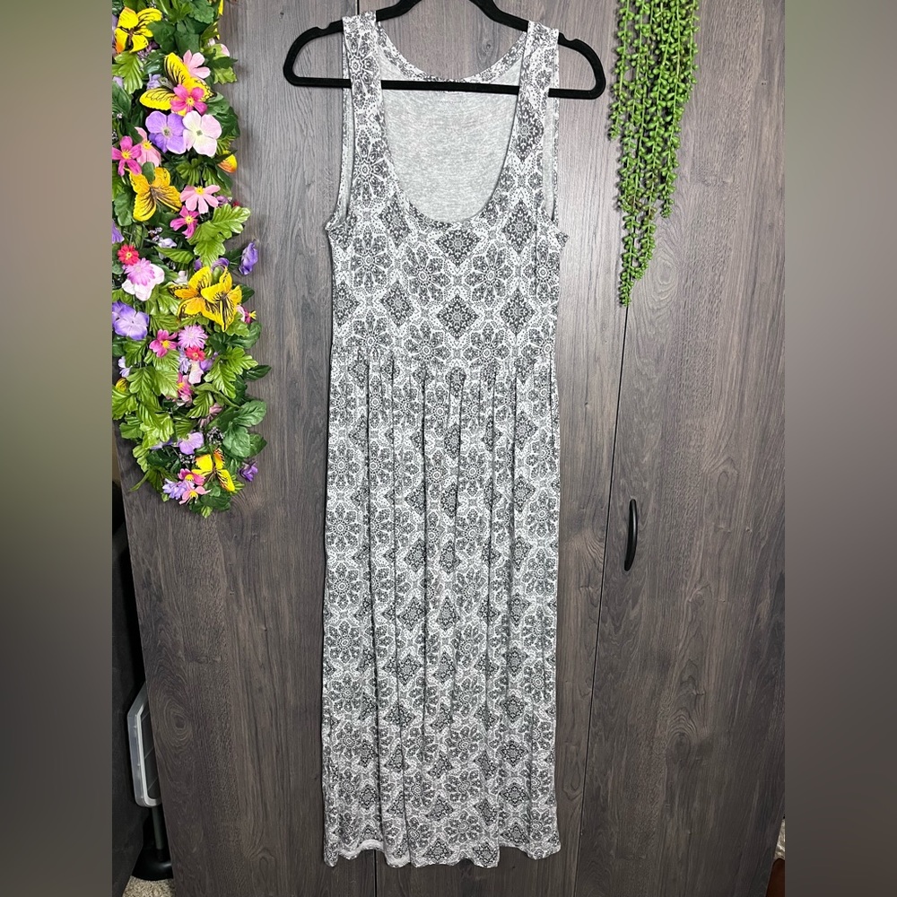 -2/$40amazon Essentials Grey Printed Sleeveless D… - image 3